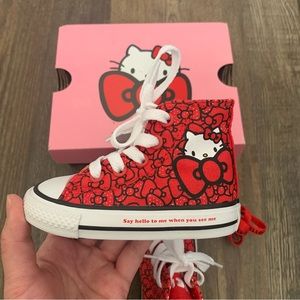 🆕 Hello Kitty Toddler a High Top Converse Shoes